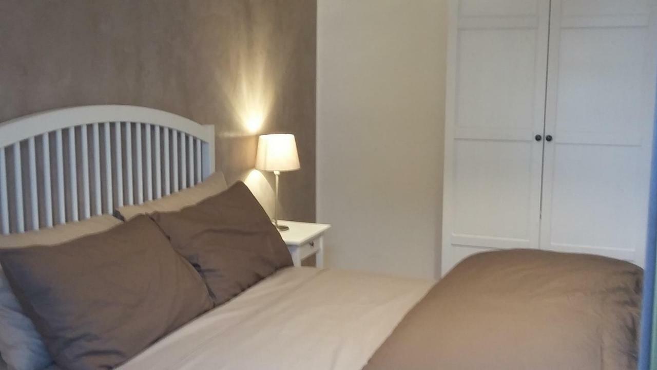 Residenza Leon Bed & Breakfast กัสเตลนูโอโว เดล การ์ดา ภายนอก รูปภาพ