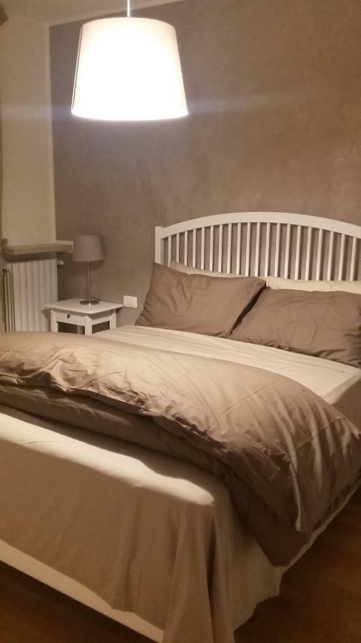 Residenza Leon Bed & Breakfast กัสเตลนูโอโว เดล การ์ดา ภายนอก รูปภาพ